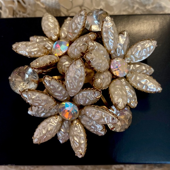 Jewelry - Vintage Gold Tone Floral Brooch with Aurora Borealis Crystals